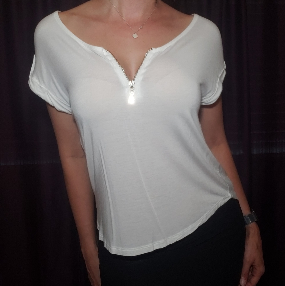 Zipper detail t-shirt